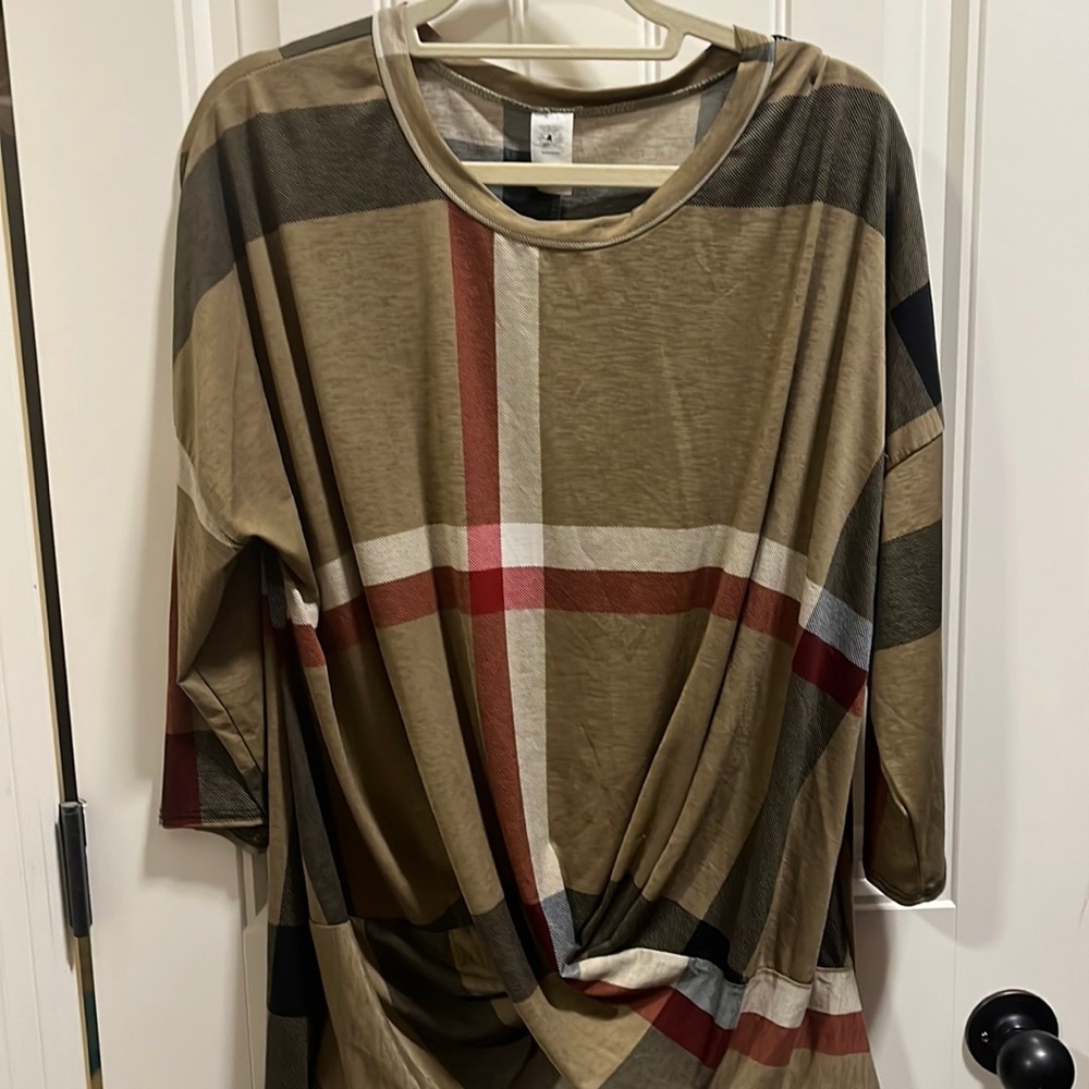 1XL 3/4 sleeve top